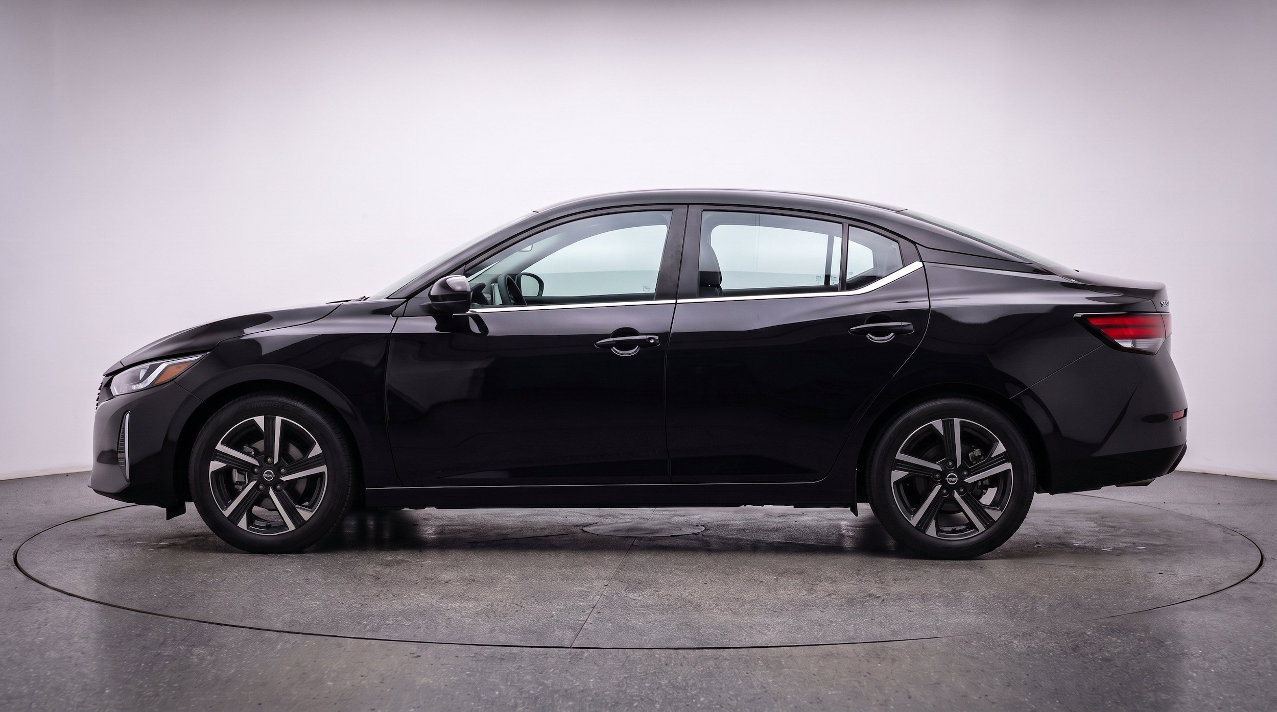 Thumbnail: 2025 Nissan Sentra - 5