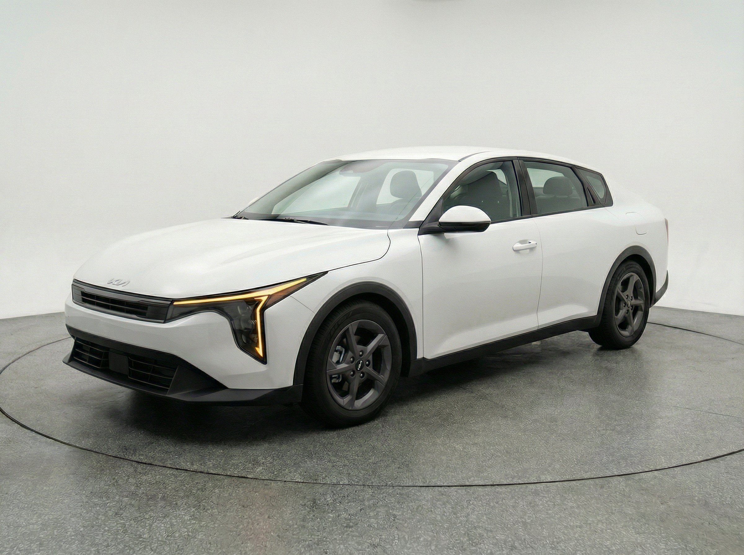 Thumbnail: 2025 Kia K4 - 3