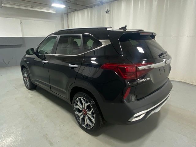 2021 Kia Seltos SX - Photo 2
