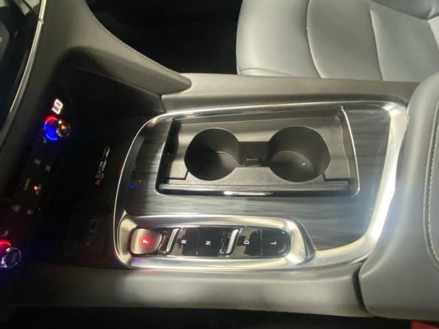 2024 Buick Enclave Essence - Photo 25