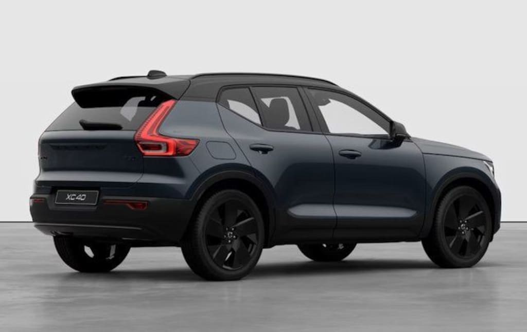 New 2026 Volvo XC40 B5 Ultra Black Edition SUV