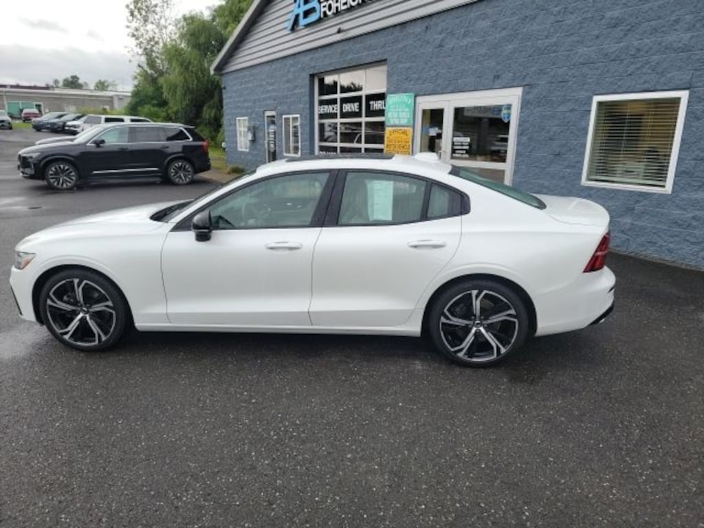 Used 2024 Volvo S60 B5 Core Dark Theme Sedan