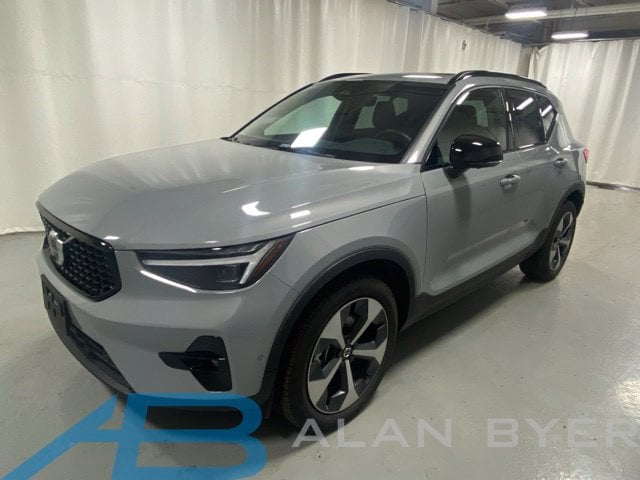 2026 Volvo XC40 Plus
