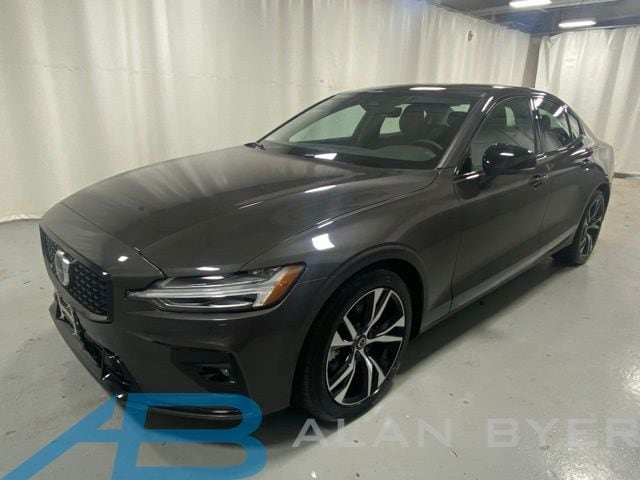 2025 Volvo S60 Core
