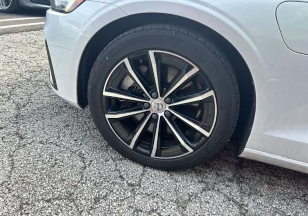 Used 2024 Volvo S60 Recharge Plug-In Hybrid T8 Core Dark Theme Sedan