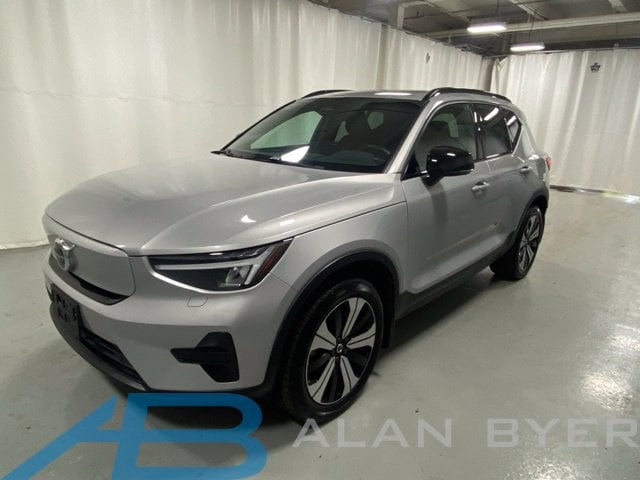 2023 Volvo XC40