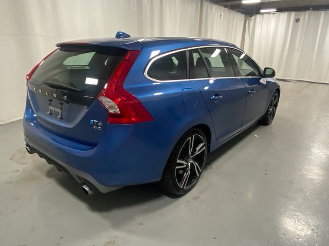 Used 2017 Volvo V60 T6 R-Design Platinum Wagon