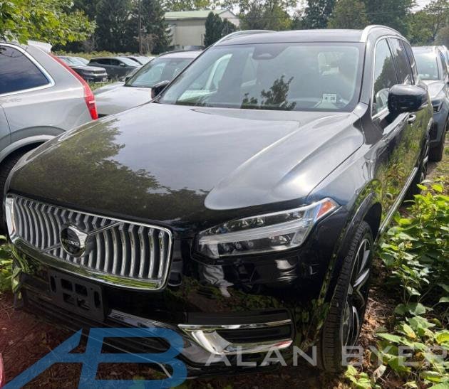 2023 Volvo XC90 Plus