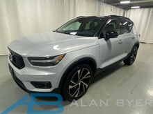 2022 Volvo XC40