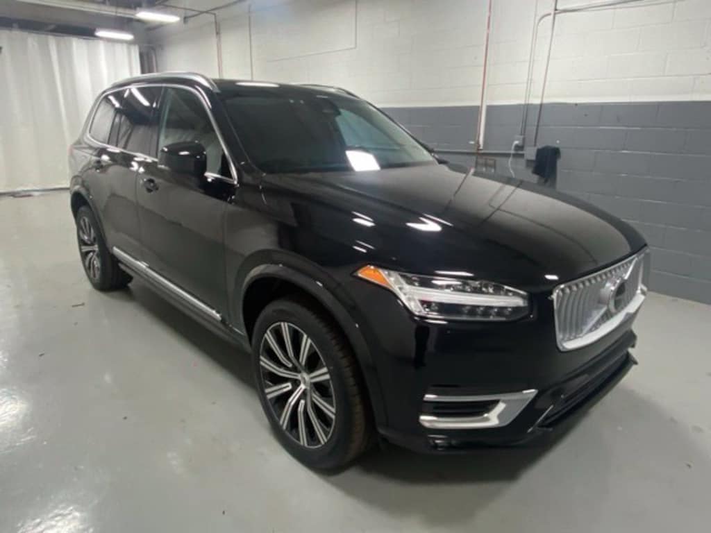 Used 2024 Volvo XC90 B5 Core SUV