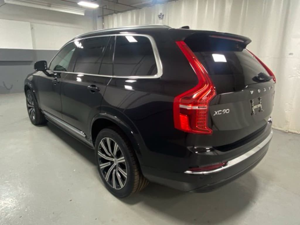Used 2024 Volvo XC90 B5 Core SUV