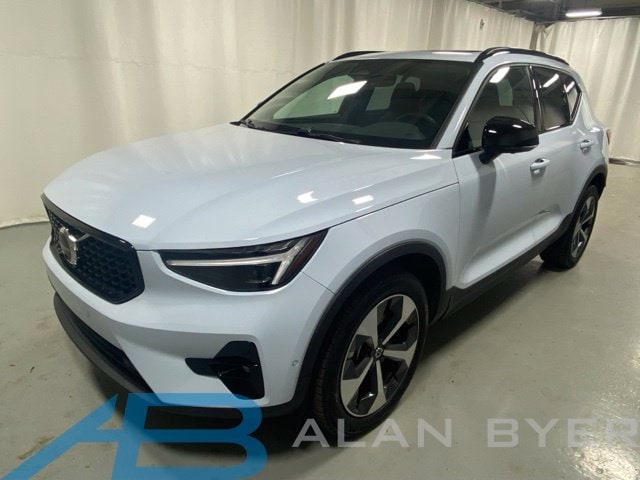 2026 Volvo XC40 Plus
