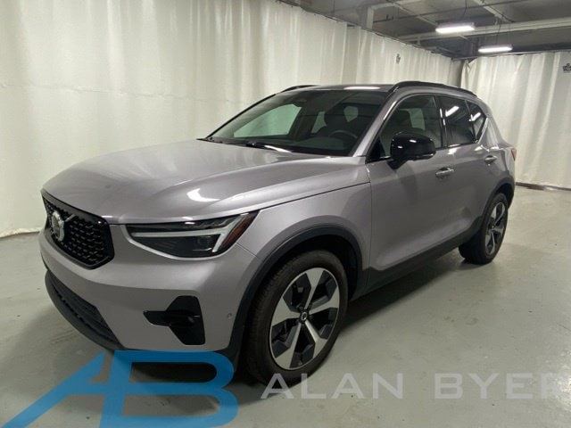 2026 Volvo XC40