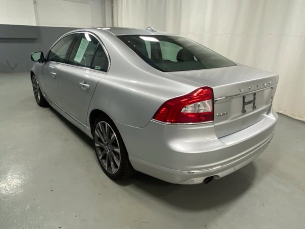 Used 2016 Volvo S80 T5 Sedan