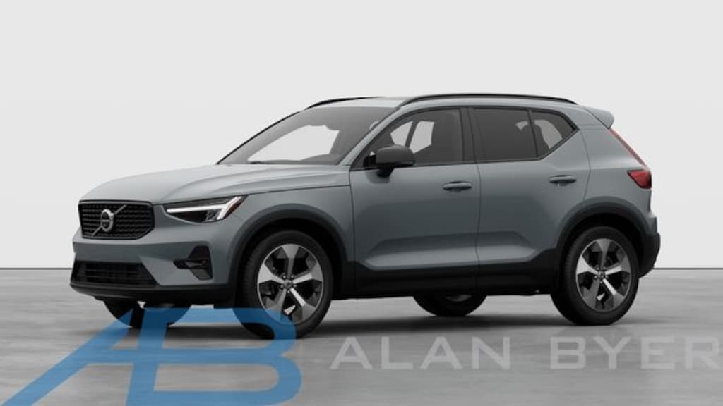 New 2026 Volvo XC40 B5 Plus SUV