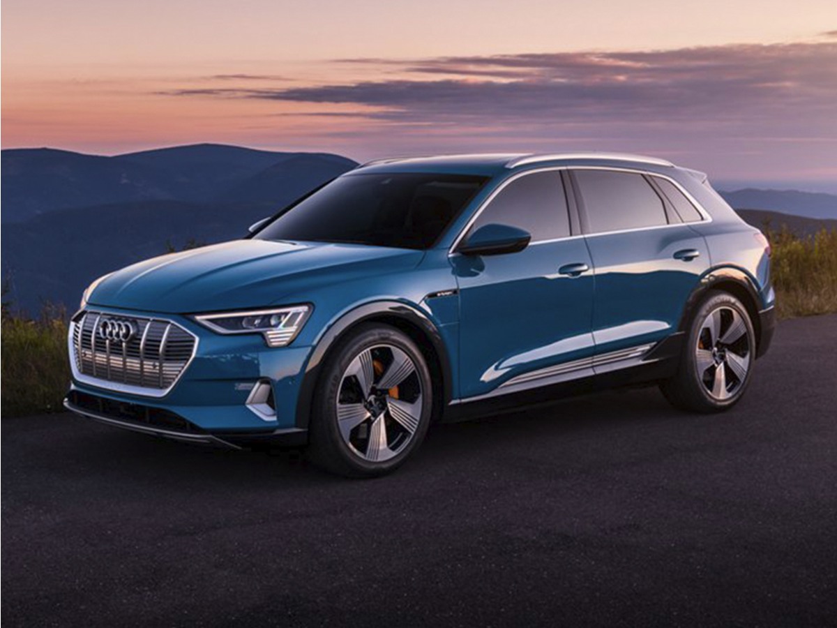  Audi e-tron