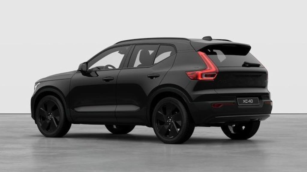 New 2026 Volvo XC40 B5 Ultra Black Edition SUV