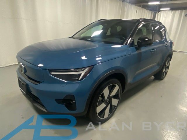  Volvo XC40 Recharge Pure Electric