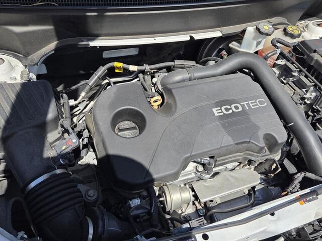 2021 Chevrolet Equinox LT - Photo 21