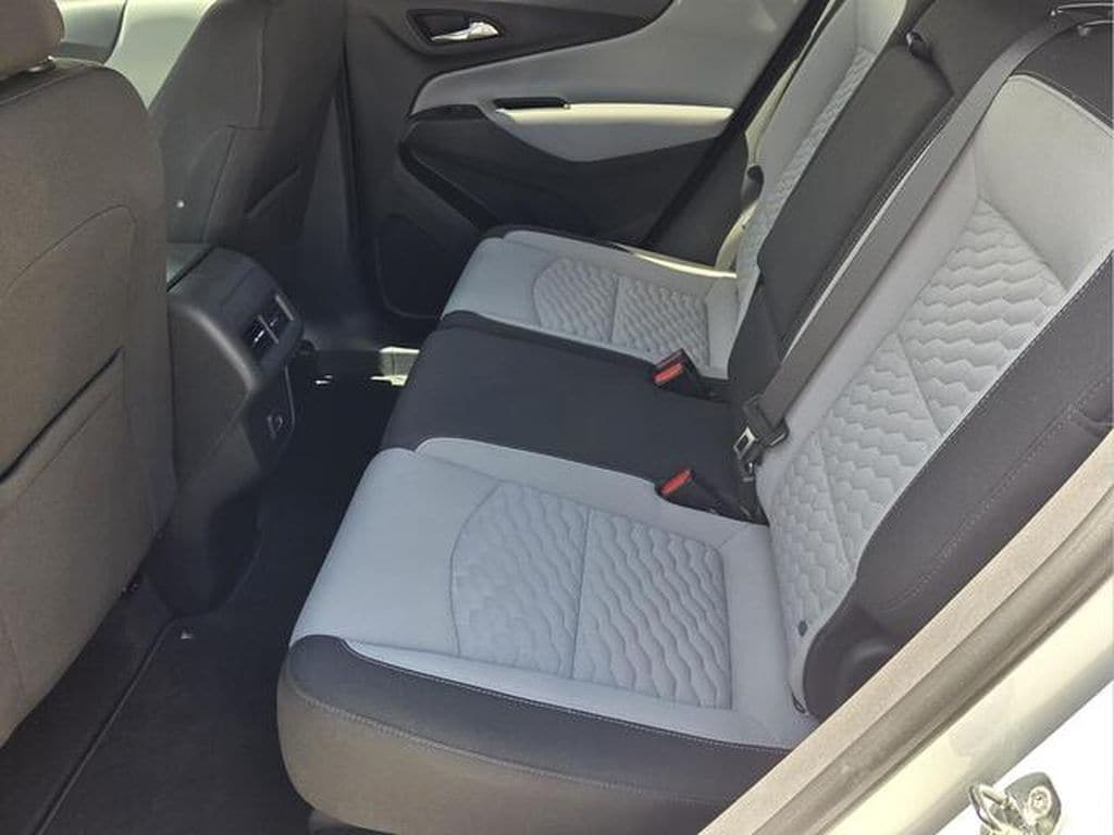 2021 Chevrolet Equinox LT - Photo 13