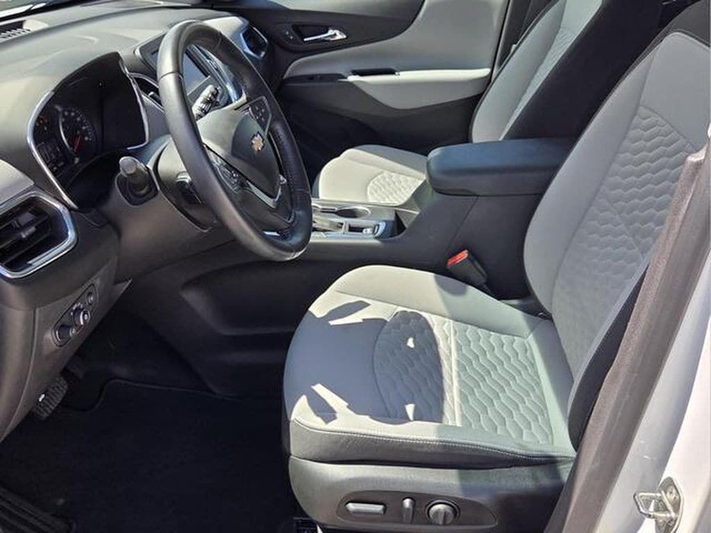 2021 Chevrolet Equinox LT - Photo 12
