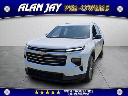 Featured Used 2025 Chevrolet Traverse LT SUV for Sale in Wauchula, FL