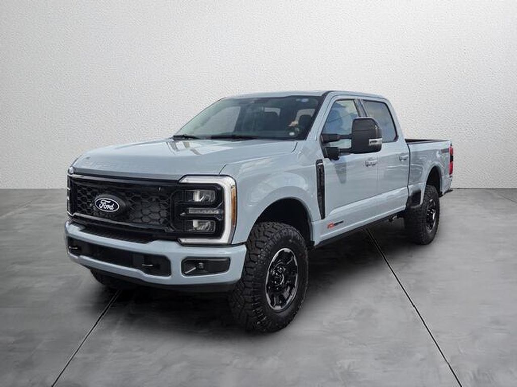2027 Ford F-250 Lariat Truck Crew Cab