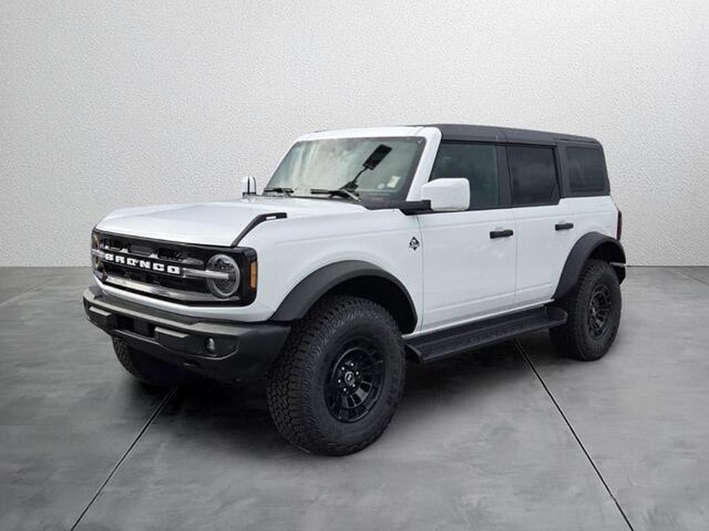 2026 Ford Bronco 4-Door Outer Banks
