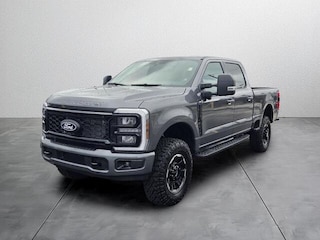 2027 Ford F-250 XLT Truck Crew Cab