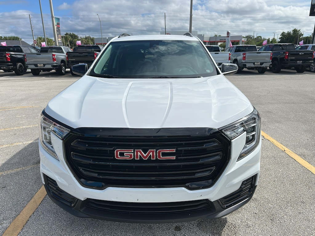 Used 2023 GMC Terrain SLE SUV
