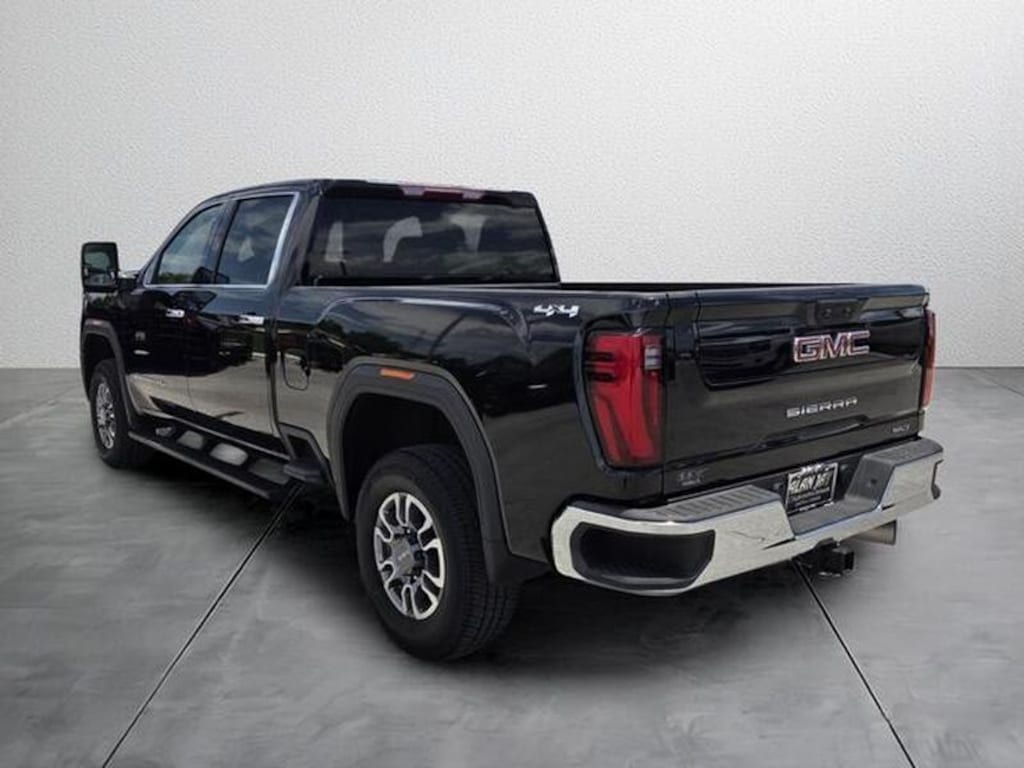 Used 2024 GMC Sierra 2500 HD SLT Truck