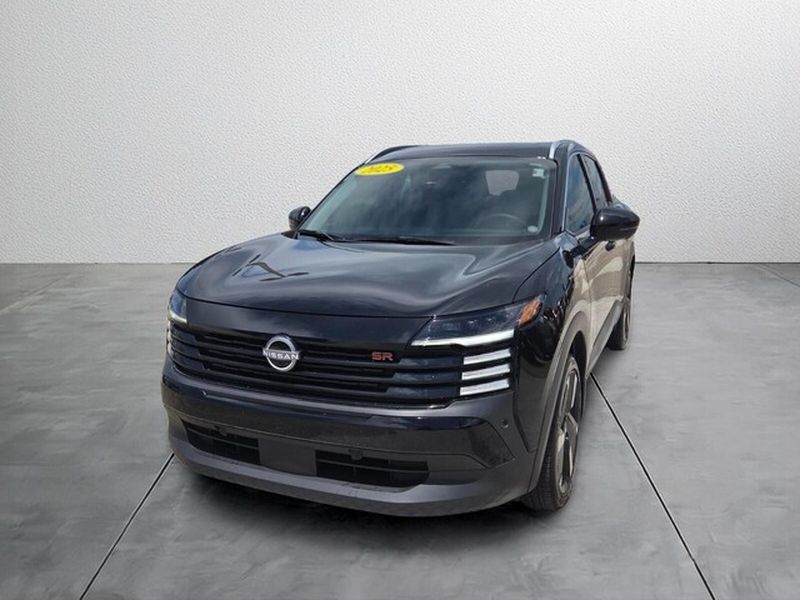 Used 2025 Nissan Kicks SR SUV