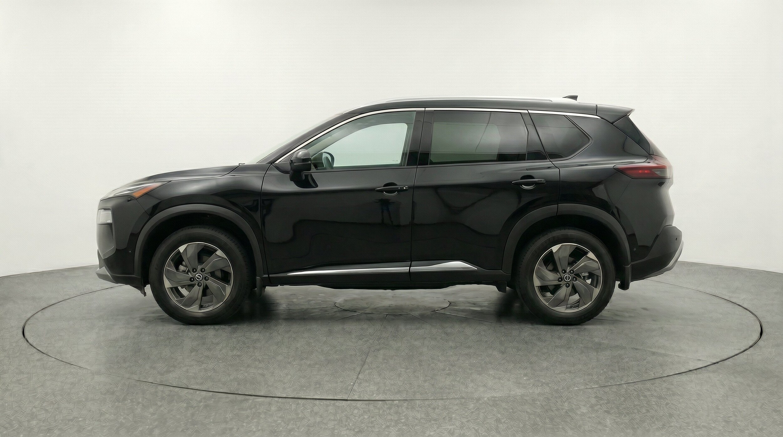 Thumbnail: 2025 Nissan Rogue - 5