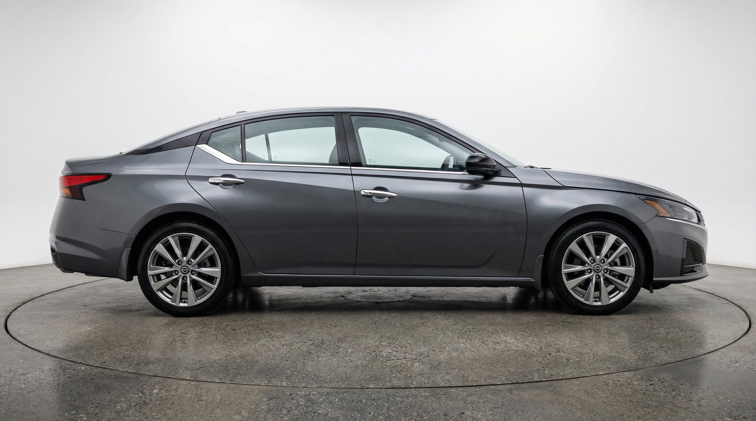 Thumbnail: 2025 Nissan Altima - 10