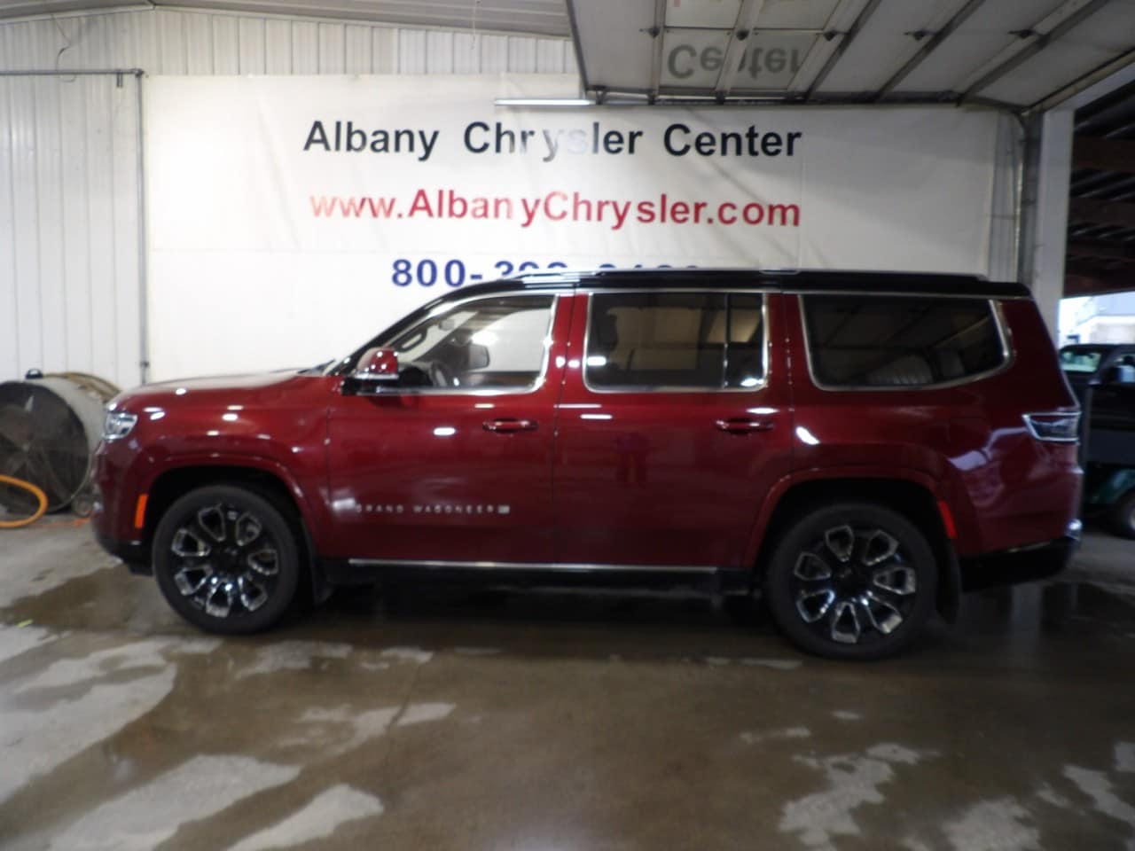 2022 Jeep Grand Wagoneer