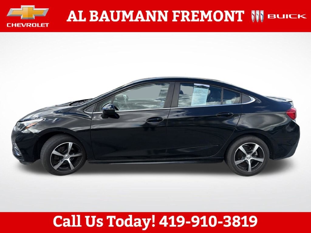 Used 2017 Chevrolet Cruze LT Car