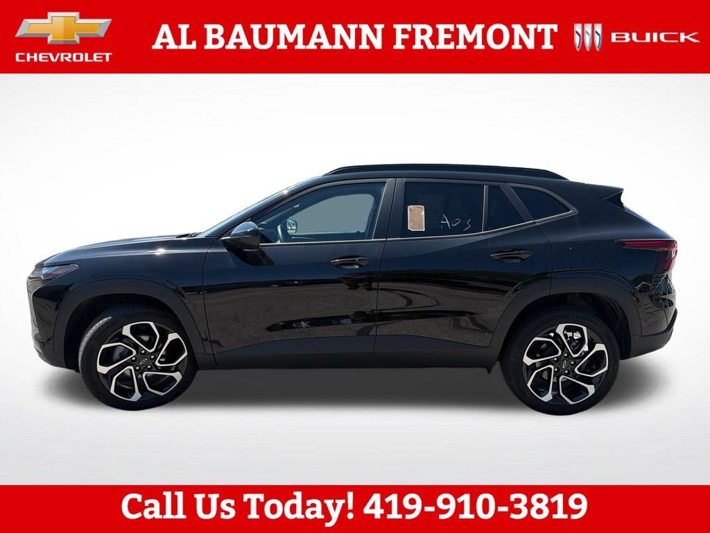 Used 2025 Chevrolet Trax 2RS SUV