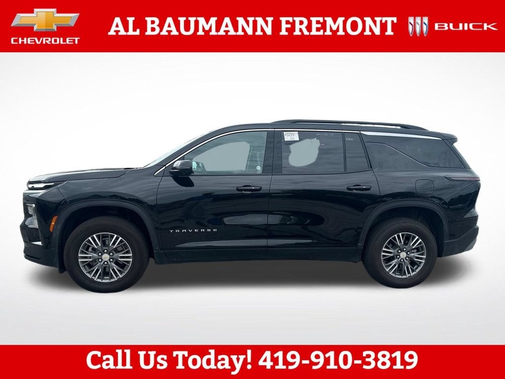 Used 2026 Chevrolet Traverse LT SUV