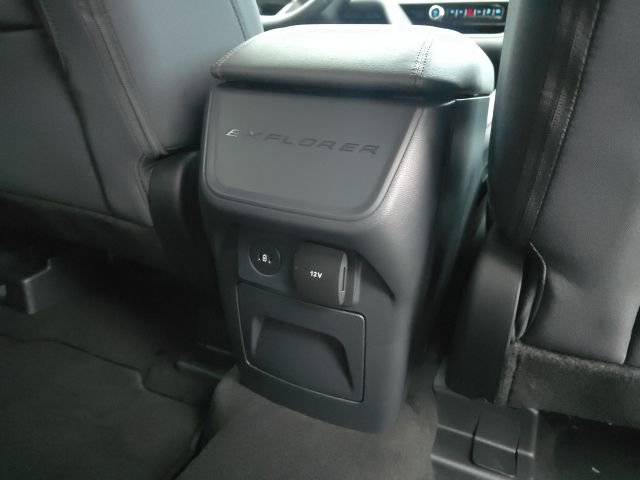 2026 Ford Explorer Active - Photo 27
