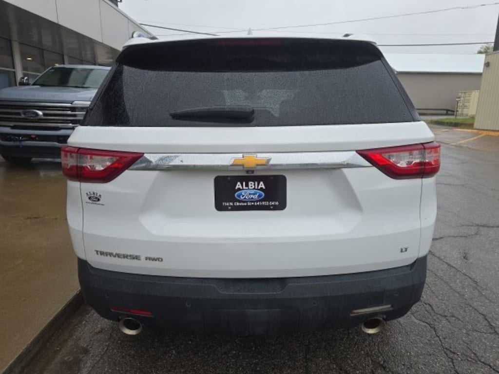 Used 2021 Chevrolet Traverse LT Cloth w/1LT SUV