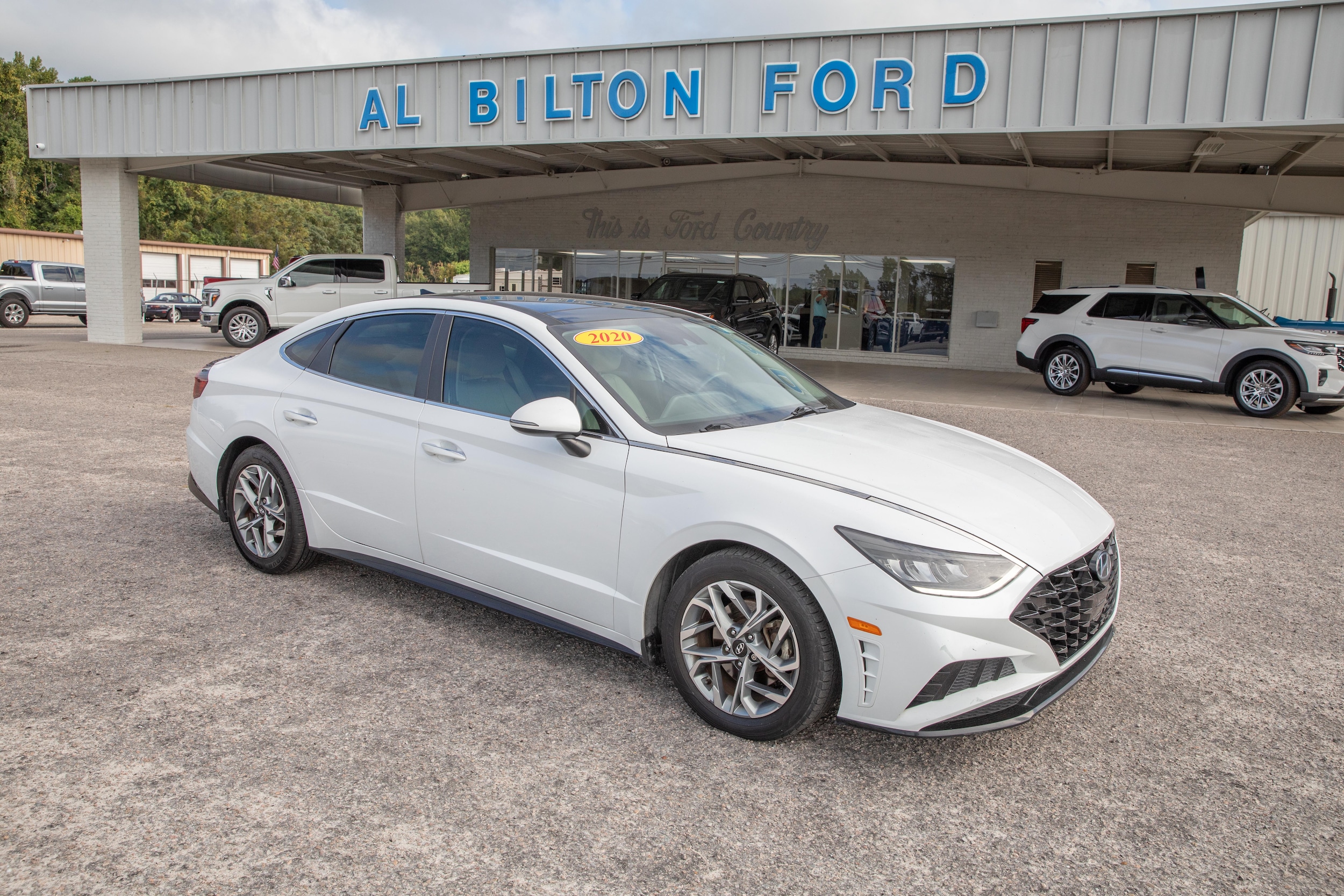 Used 2020 Hyundai Sonata SEL with VIN 5NPEF4JA9LH059199 for sale in Holly Hill, SC