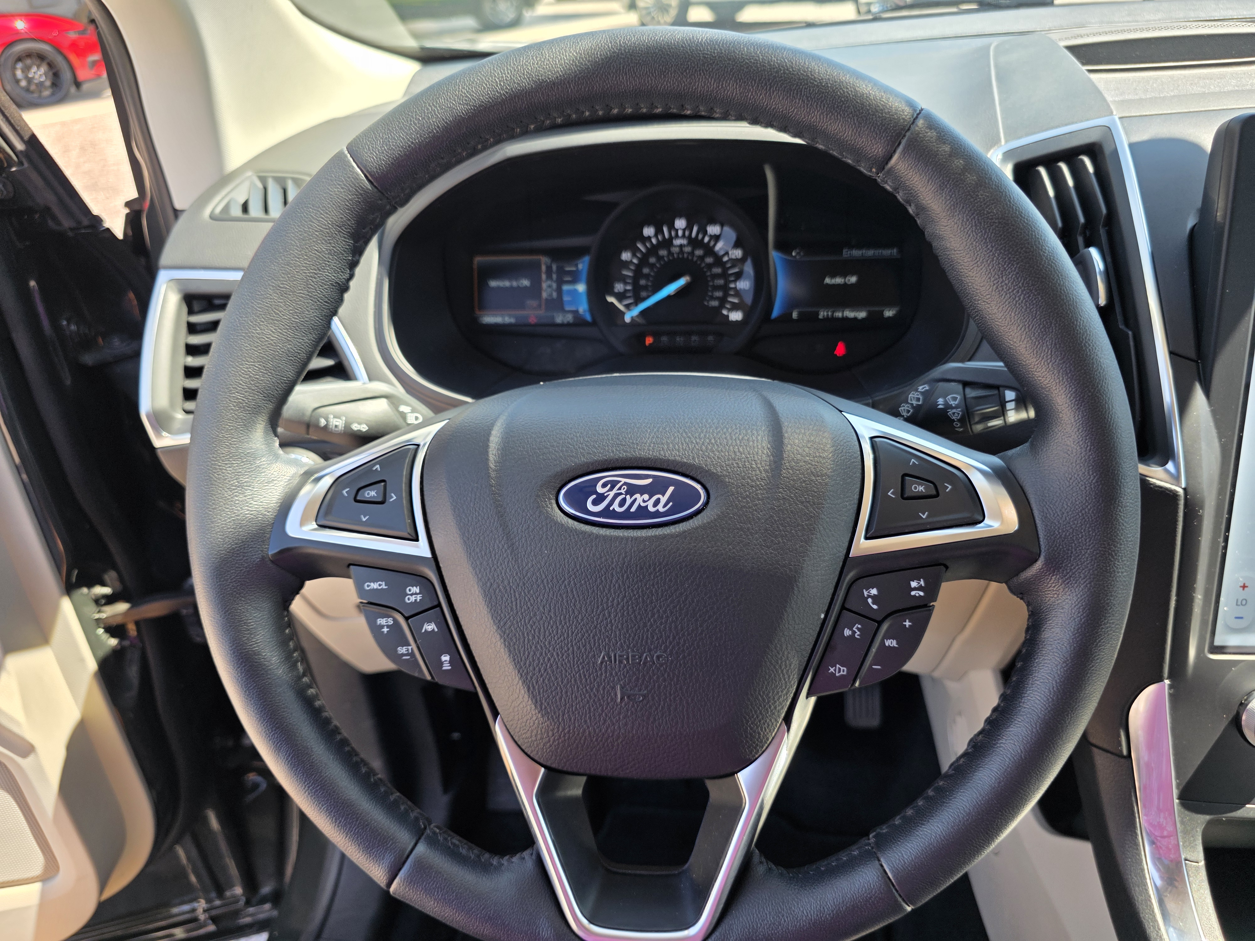 2024 Ford Edge Titanium - Photo 12