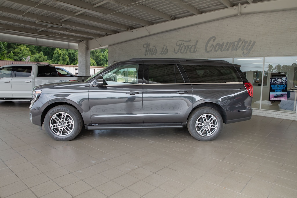 New 2026 Ford Expedition Max Active Active 4x2