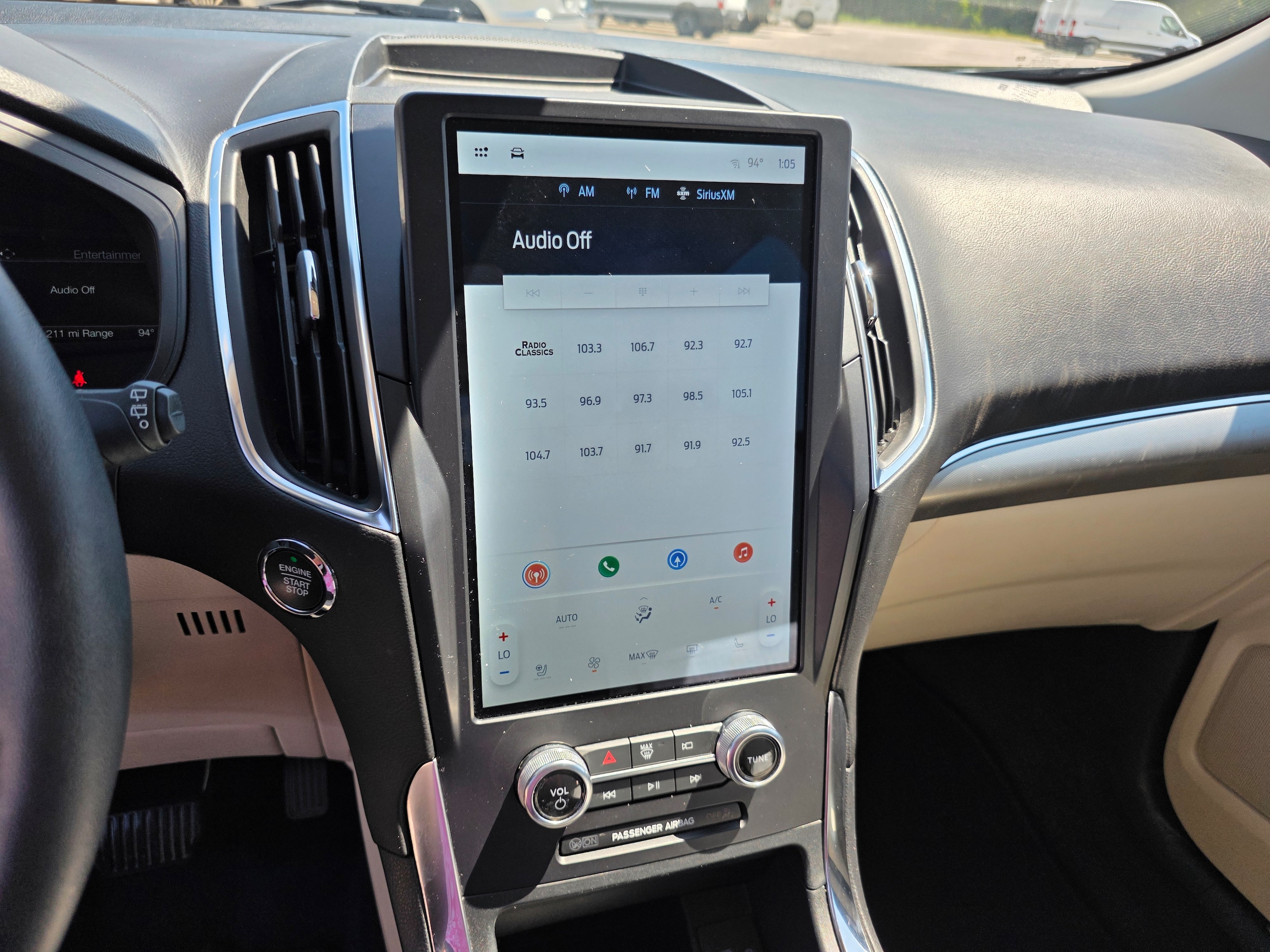 2024 Ford Edge Titanium - Photo 9