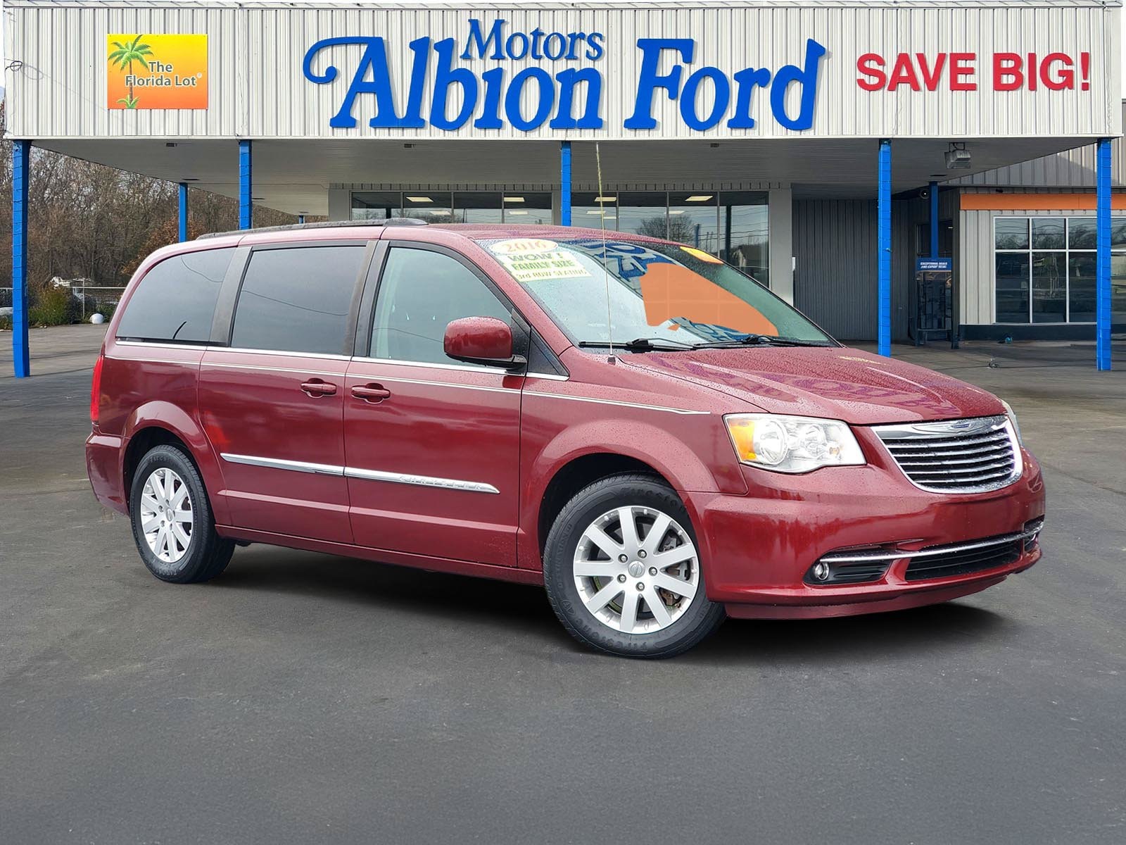 2016 Chrysler Town & Country Touring