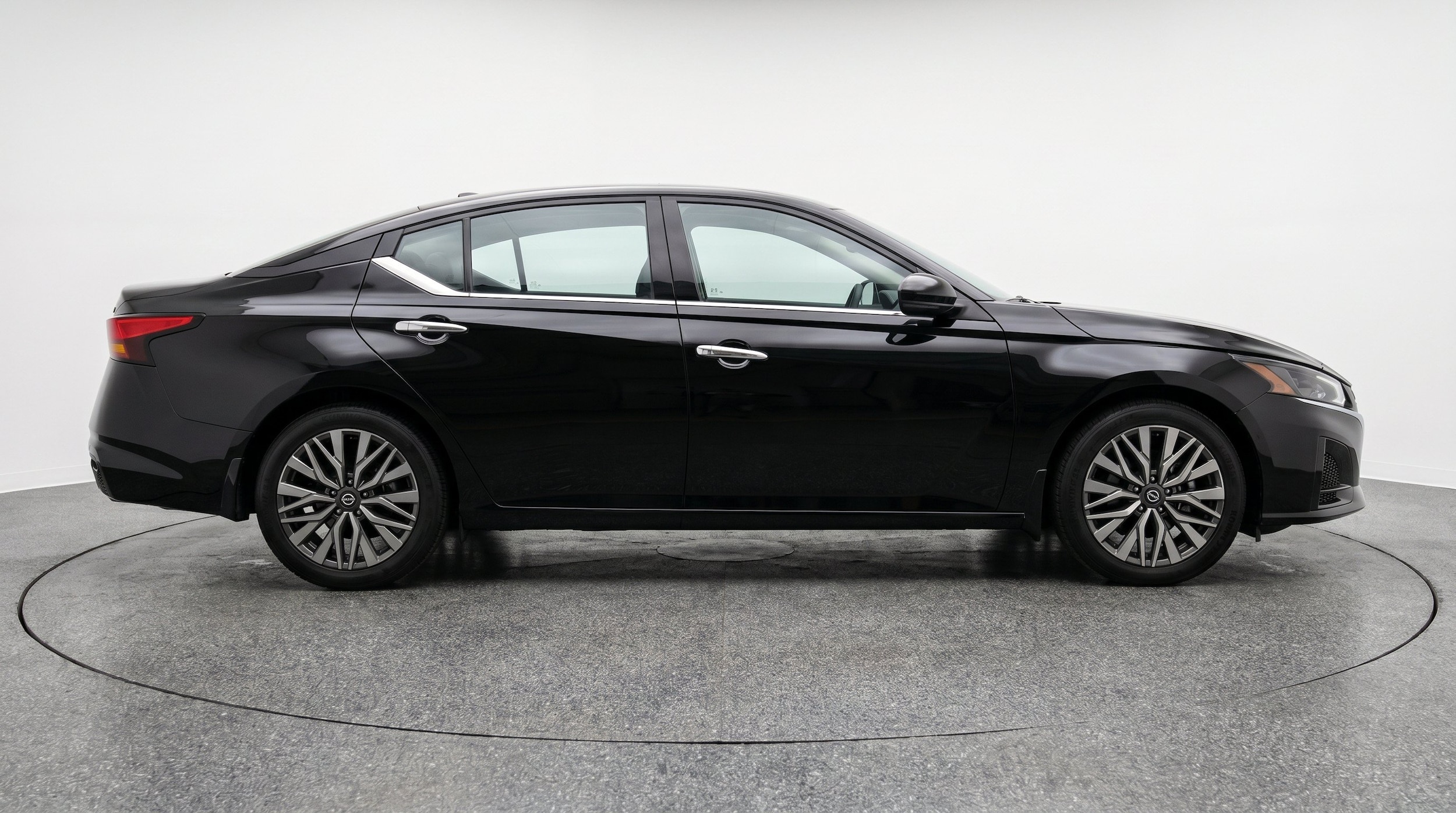 Thumbnail: 2025 Nissan Altima - 10
