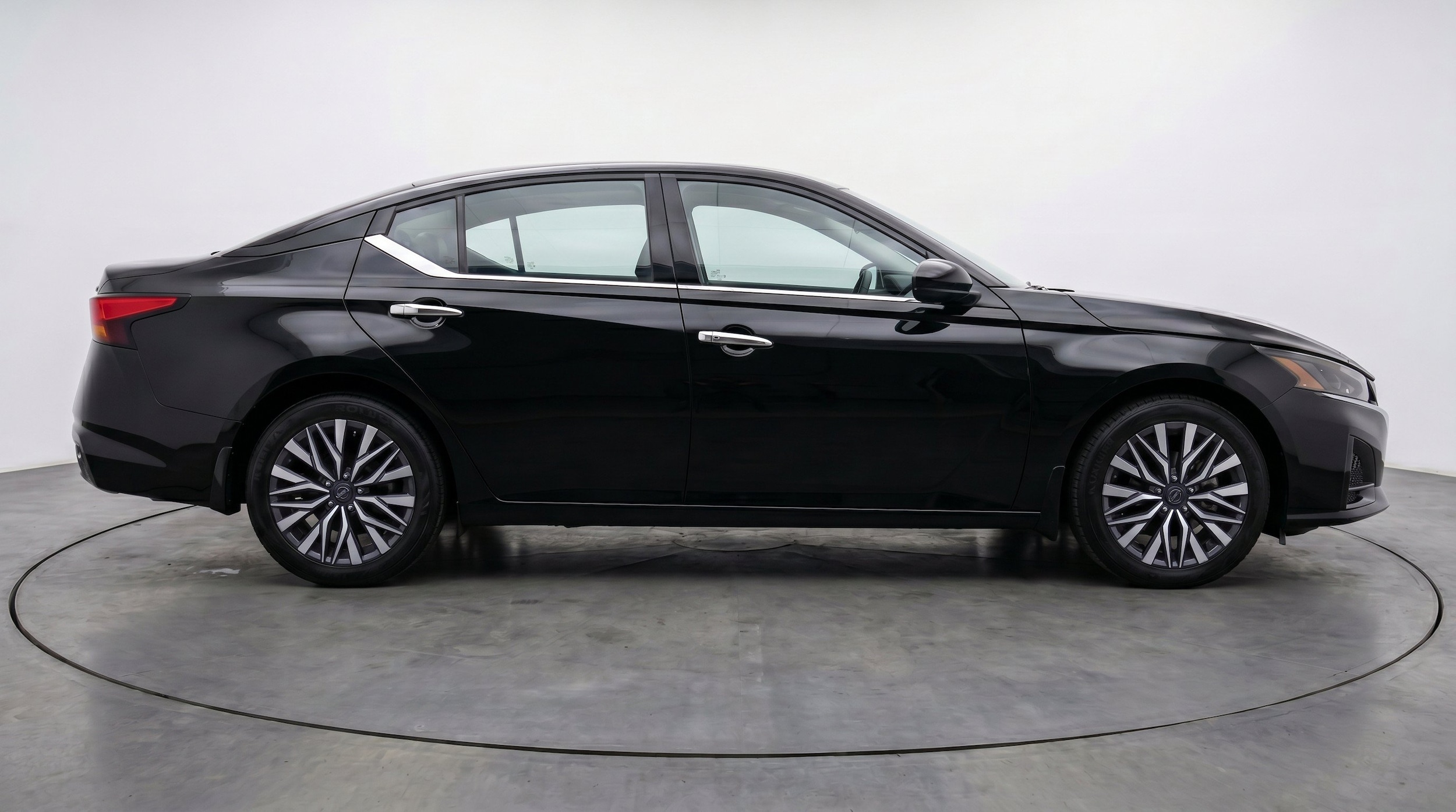 Thumbnail: 2025 Nissan Altima - 11