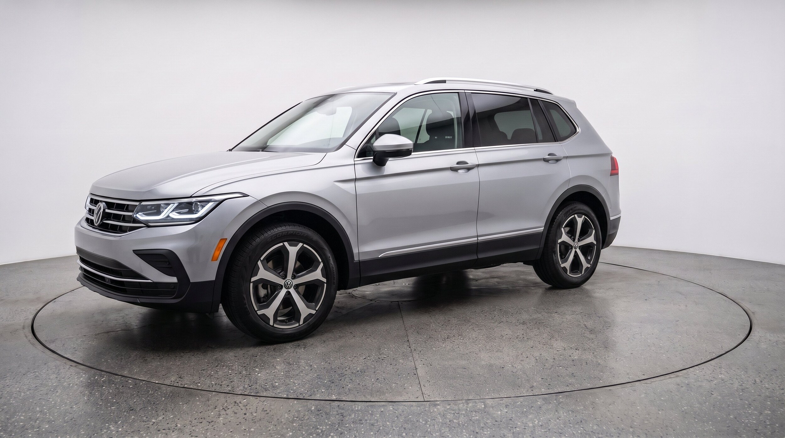 Thumbnail: 2026 Volkswagen Tiguan - 3