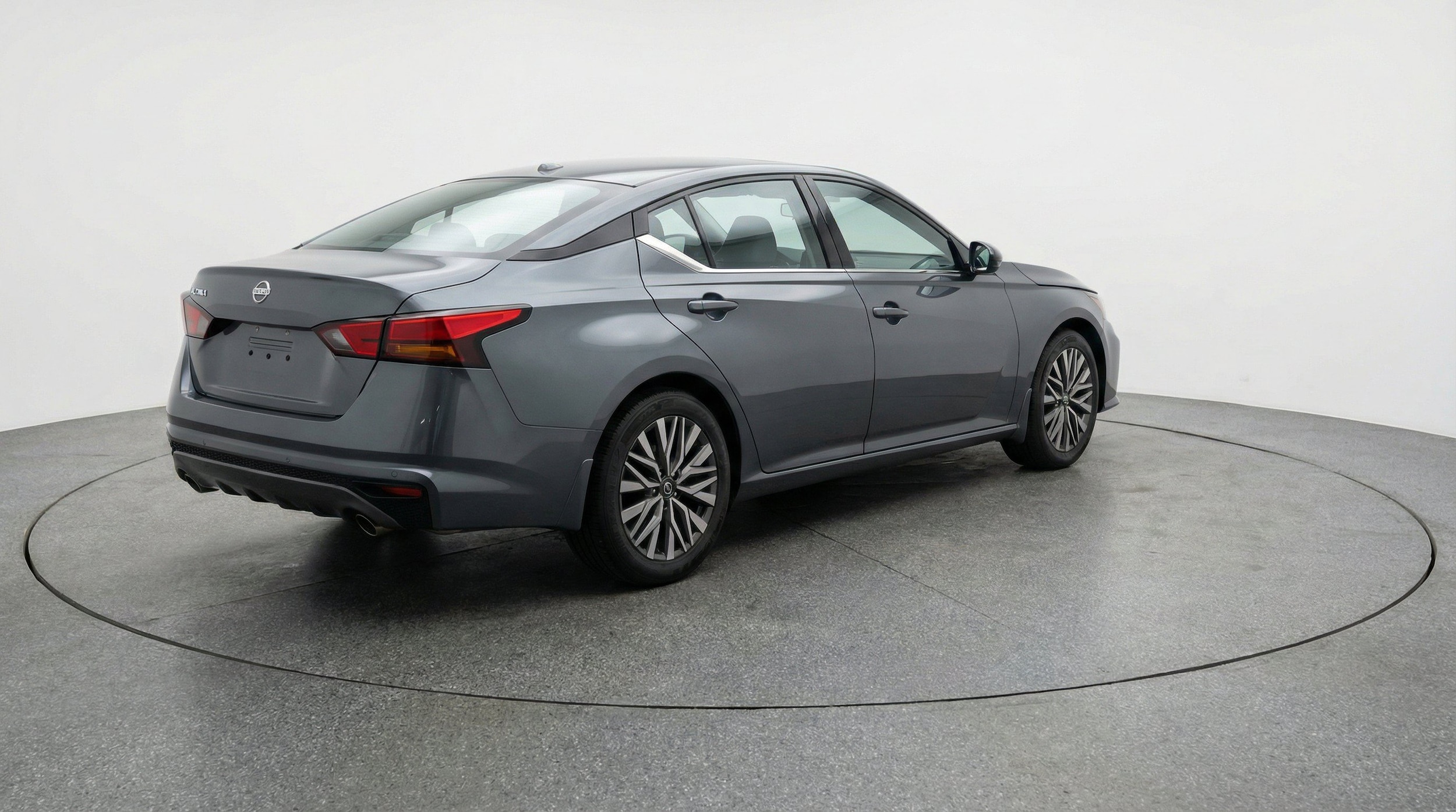 Thumbnail: 2025 Nissan Altima - 9