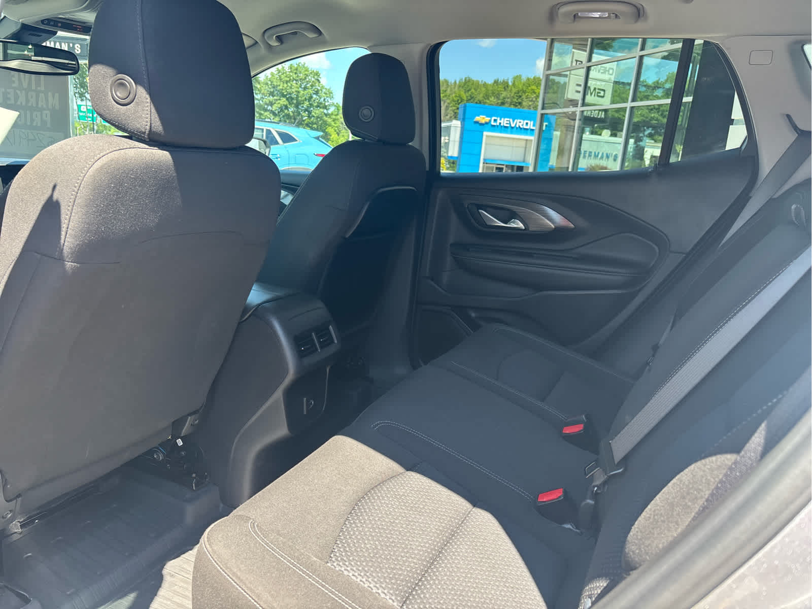 2024 GMC Terrain SLE - Photo 21